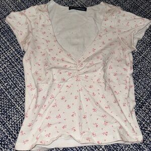 Brandy Melville White and Pink Floral Short Sleeve Top